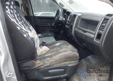 2013 Ram 1500 Express z USA, uszkodzony, nr VIN 1C6RR7FT6DS539800